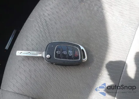 2017 Hyundai Santa Fe Sport 2.4L из США, поврежденный, VIN 5NMZUDLB6HH022905